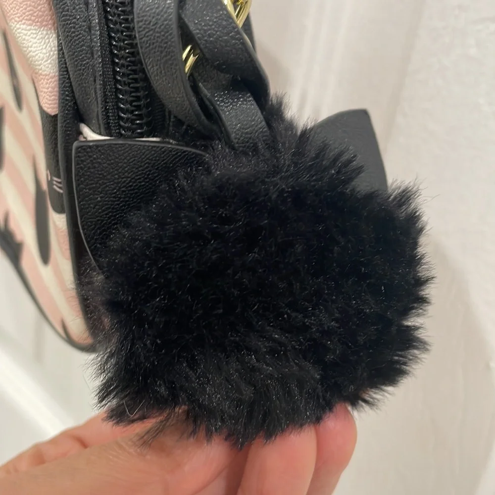 Kitty cat Betsy Johnson pink and black purse - Picture 3 of 9